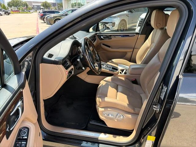 2019 Porsche Macan - Image 2 of 3