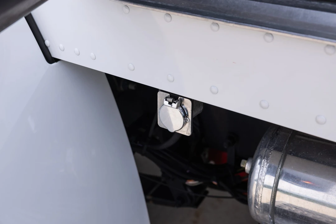 2019 Peterbilt - Image 23 of 31