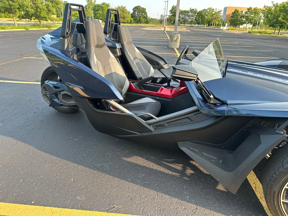 2019 Polaris Slingshot - Image 26 of 31