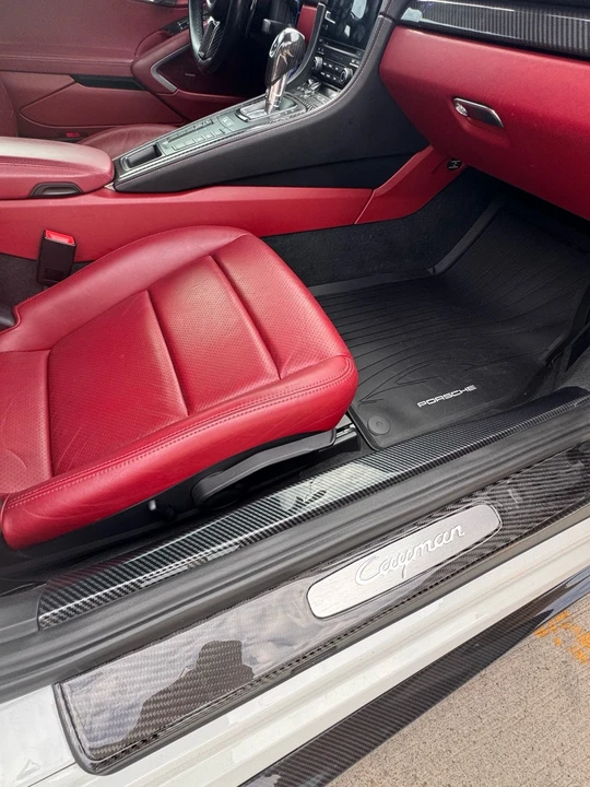 2019 Porsche 718 Cayman - Image 14 of 17