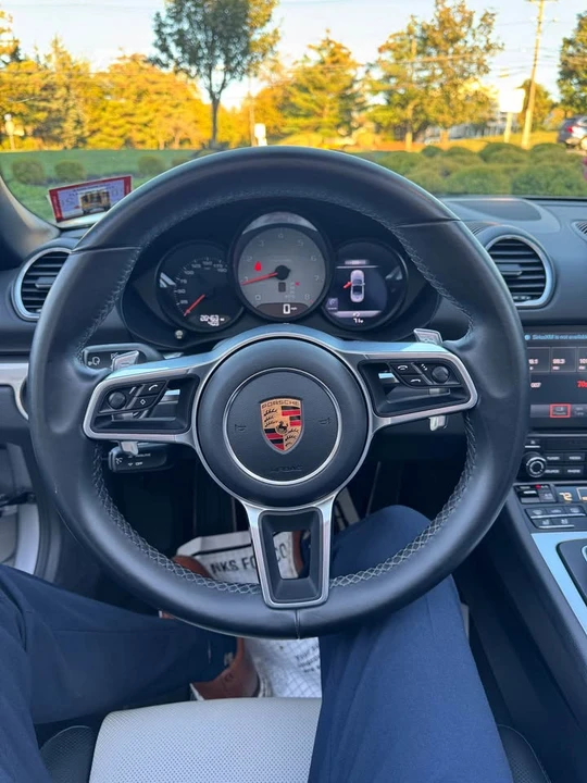2019 Porsche 718 Boxster S - Image 8 of 10