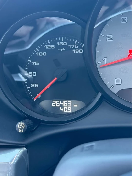 2019 Porsche 718 Boxster S - Image 7 of 10