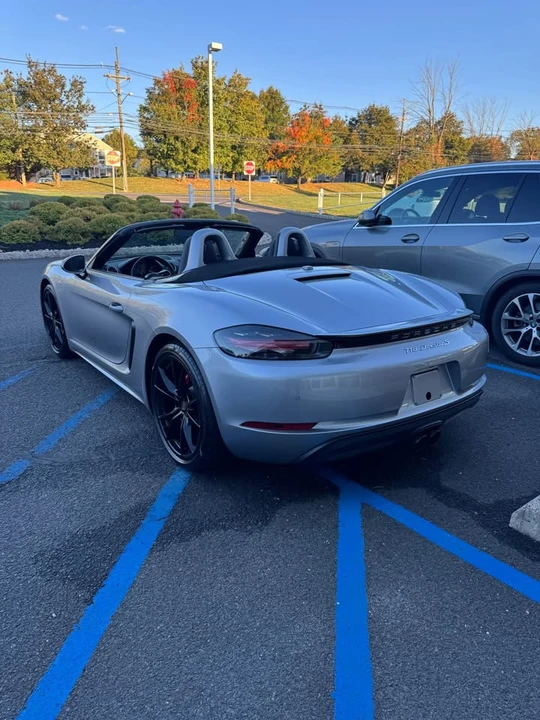 2019 Porsche 718 Boxster S - Image 3 of 10