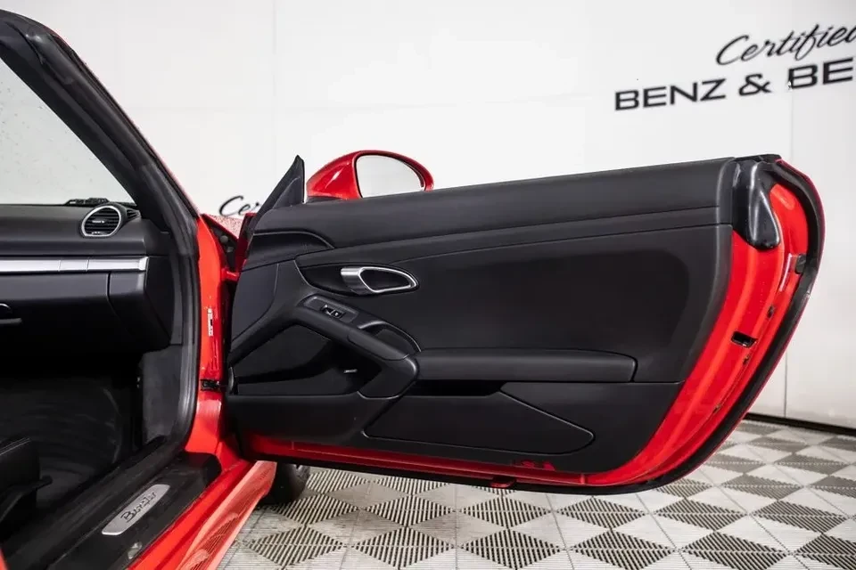 2019 Porsche 718 Boxster - Image 9 of 12