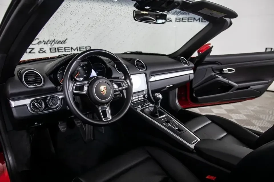 2019 Porsche 718 Boxster - Image 10 of 12