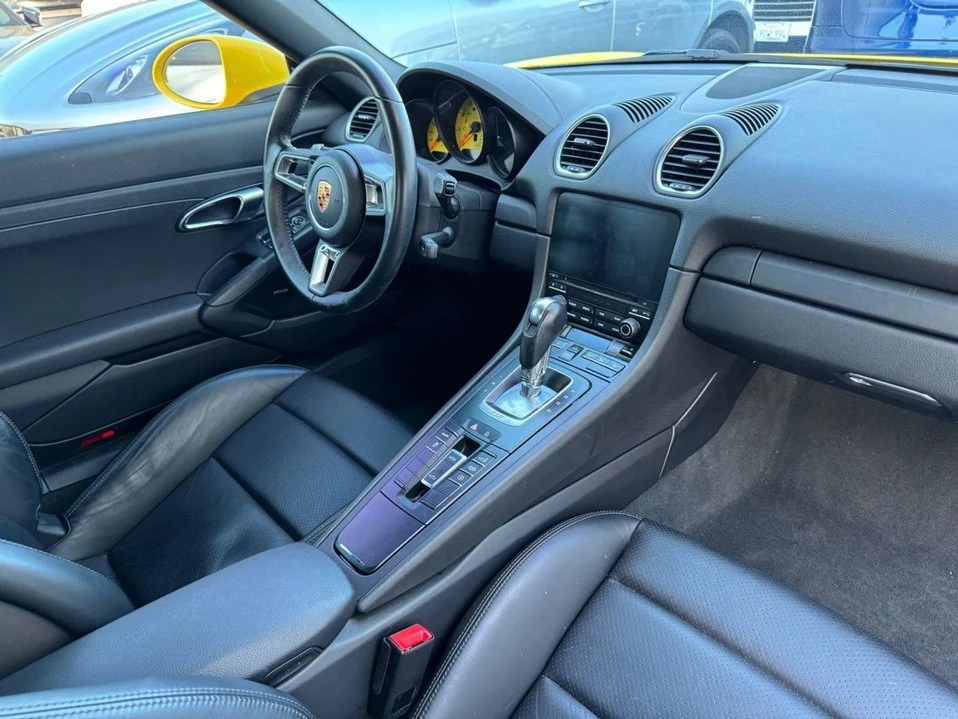 2019 Porsche 718 Boxster - Image 16 of 17