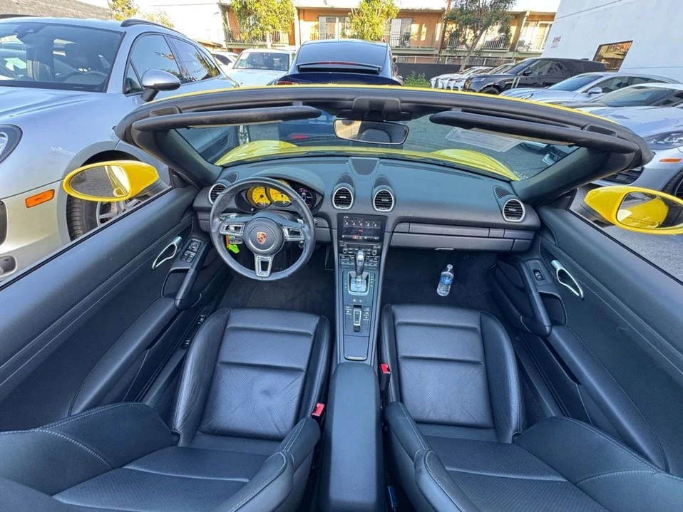 2019 Porsche 718 Boxster - Image 11 of 17