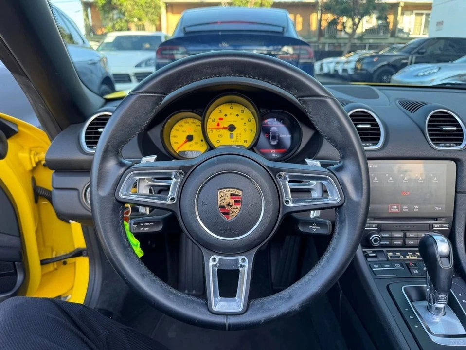 2019 Porsche 718 Boxster - Image 12 of 17