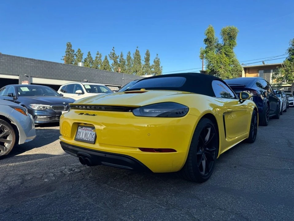 2019 Porsche 718 Boxster - Image 10 of 17