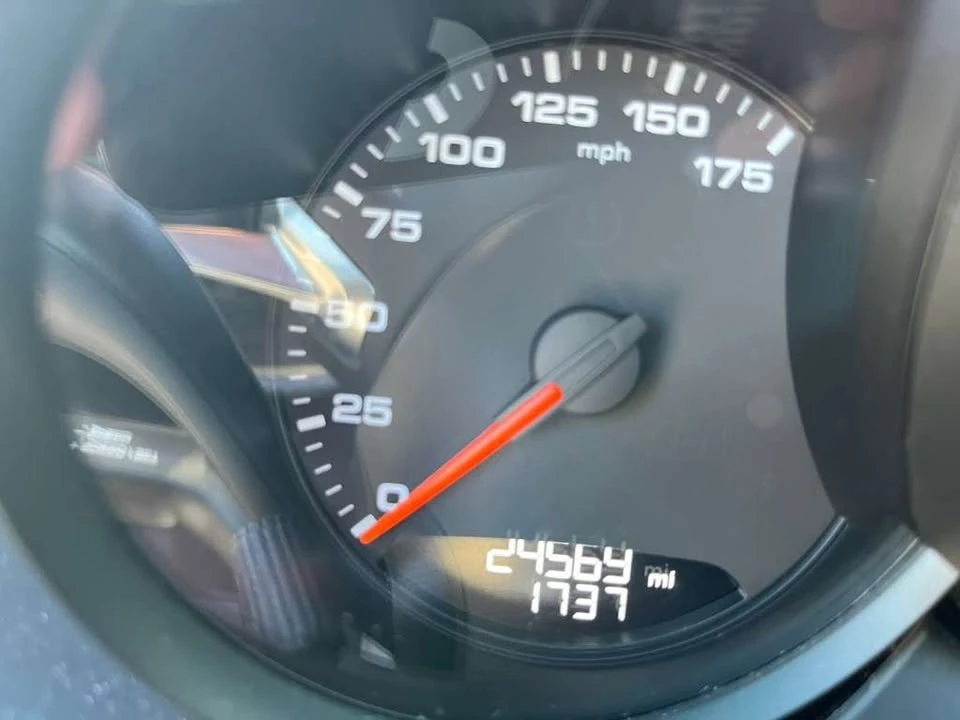 2019 Porsche 718 Boxster - Image 15 of 20
