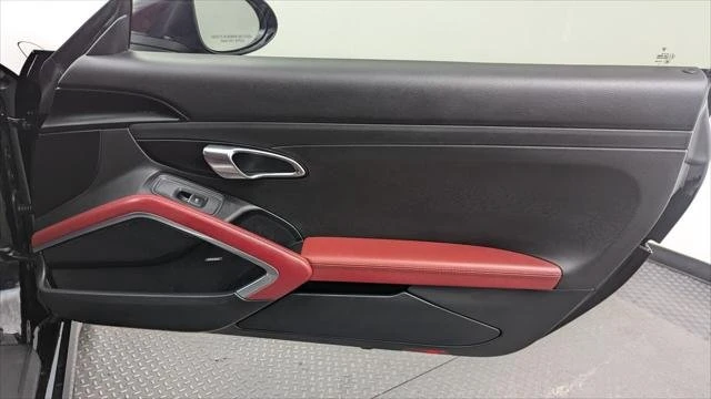 2019 Porsche 718 Boxster - Image 16 of 19