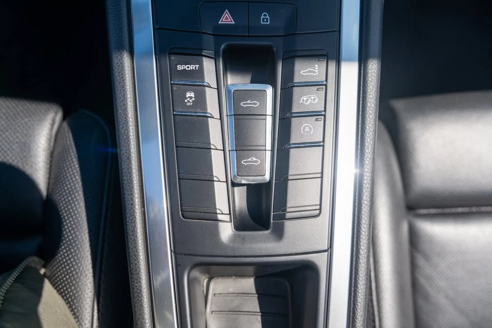 2019 Porsche 718 Boxster - Image 16 of 19