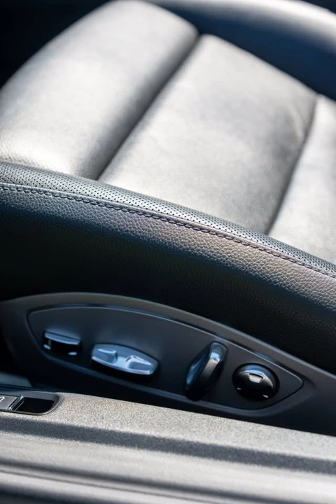 2019 Porsche 718 Boxster - Image 15 of 19