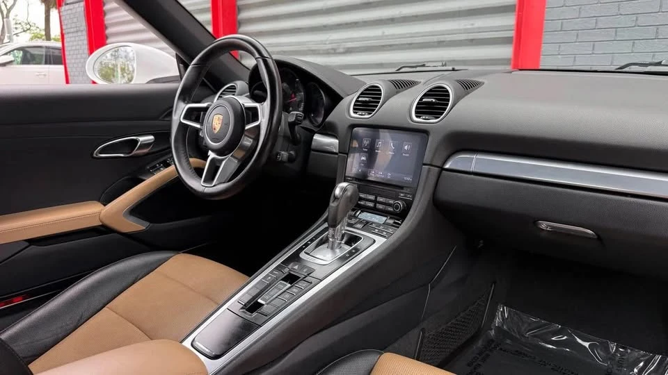 2019 Porsche 718 Boxster - Image 12 of 15
