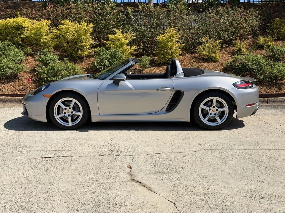 2019 Porsche 718 Boxster - Image 10 of 21