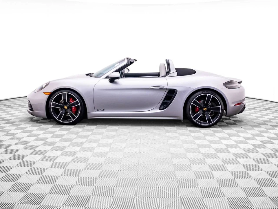 2019 Porsche 718 Boxster GTS - Image 2 of 5
