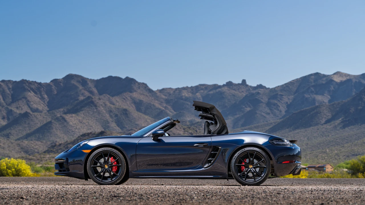 2019 Porsche 718 Boxster GTS - Image 14 of 31
