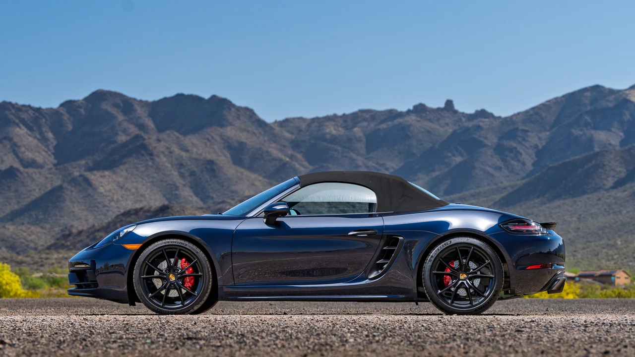 2019 Porsche 718 Boxster GTS - Image 15 of 31