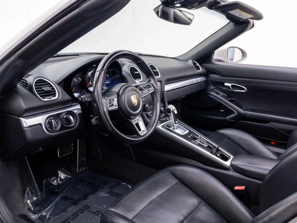 2019 Porsche 718 Boxster GTS - Image 4 of 5