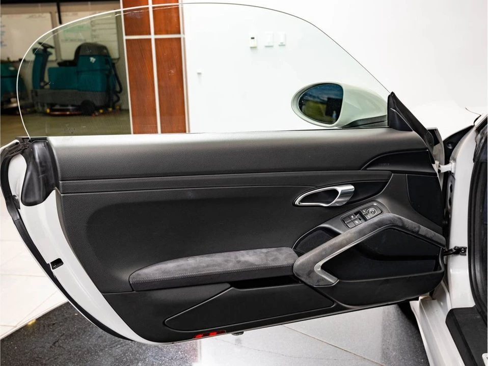 2019 Porsche 718 Boxster - Image 19 of 20