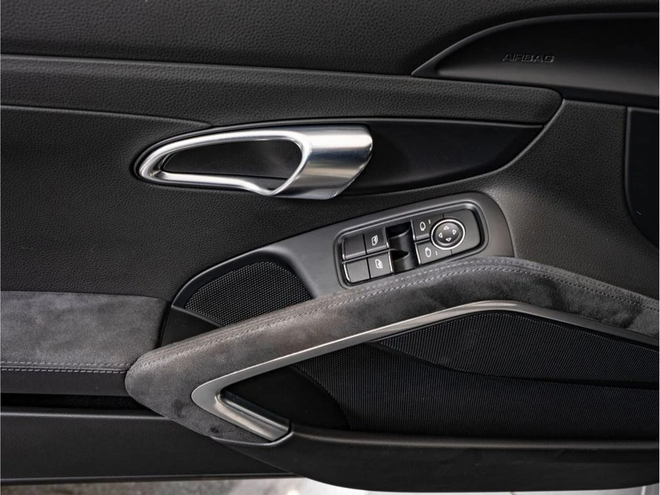 2019 Porsche 718 Boxster - Image 18 of 20