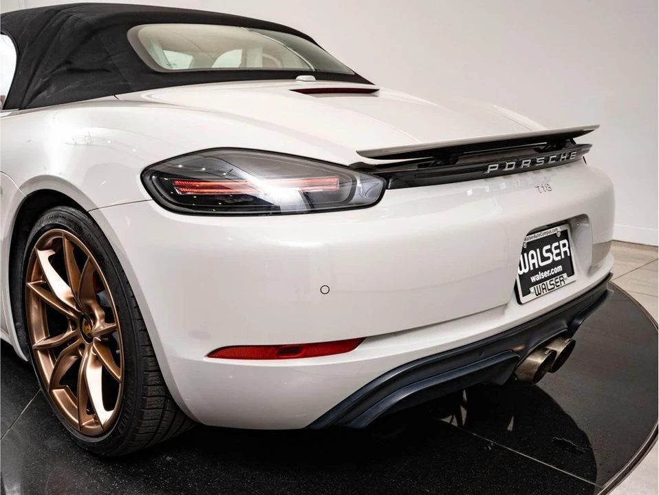 2019 Porsche 718 Boxster - Image 16 of 20