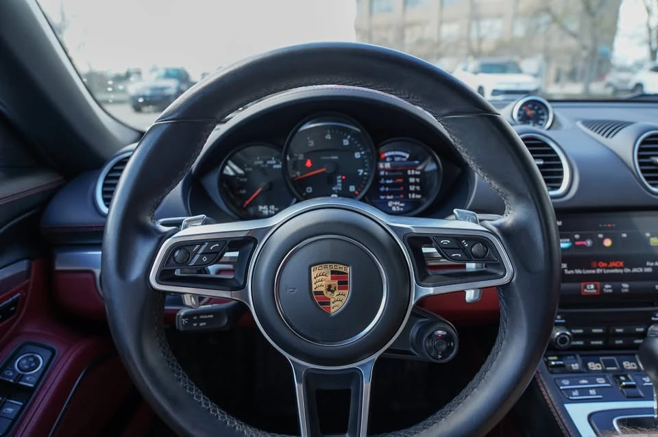 2019 Porsche 718 Boxster - Image 13 of 20