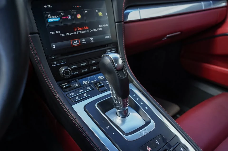 2019 Porsche 718 Boxster - Image 17 of 20