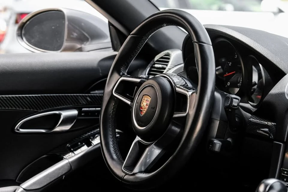 2019 Porsche 718 Boxster - Image 14 of 20