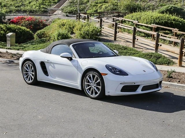 2019 Porsche 718 Boxster - Image 15 of 21