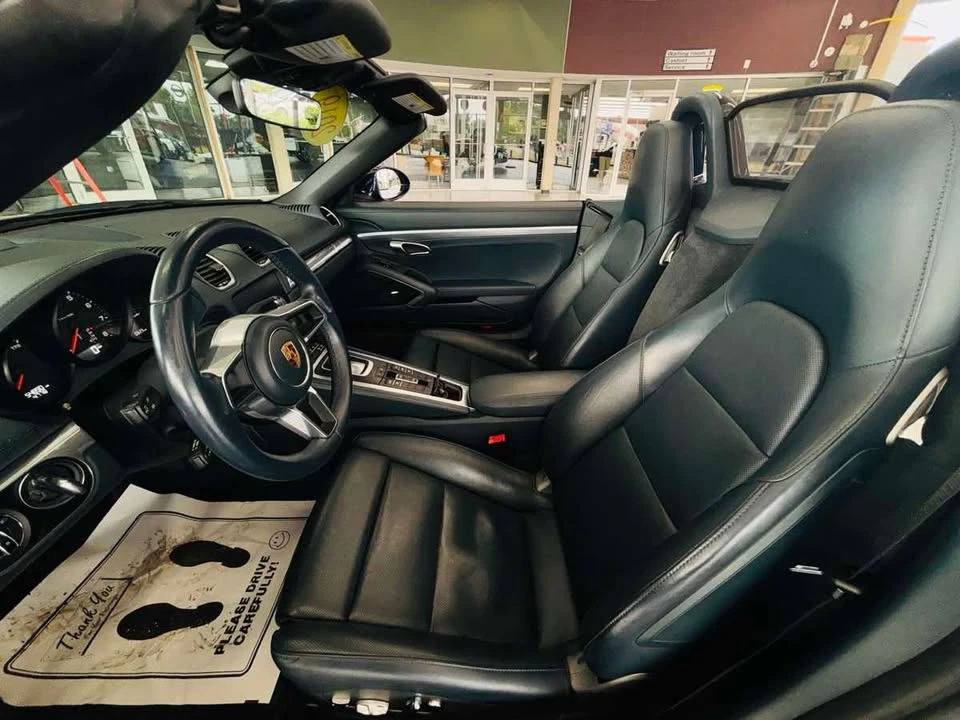 2019 Porsche 718 Boxster - Image 11 of 19