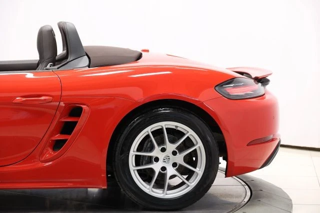 2019 Porsche 718 Boxster - Image 9 of 21