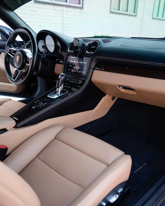 2019 Porsche 718 Boxster - Image 8 of 10