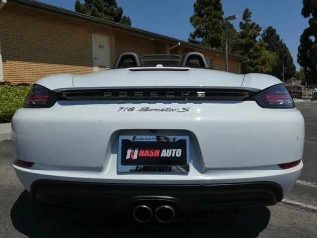 2019 Porsche 718 Boxster S - Image 10 of 21