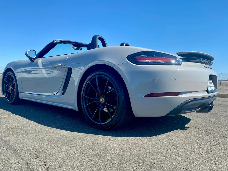 2019 Porsche 718 Boxster S - Image 11 of 31