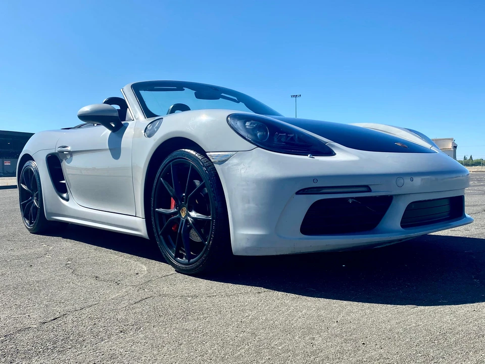 2019 Porsche 718 Boxster S - Image 16 of 31