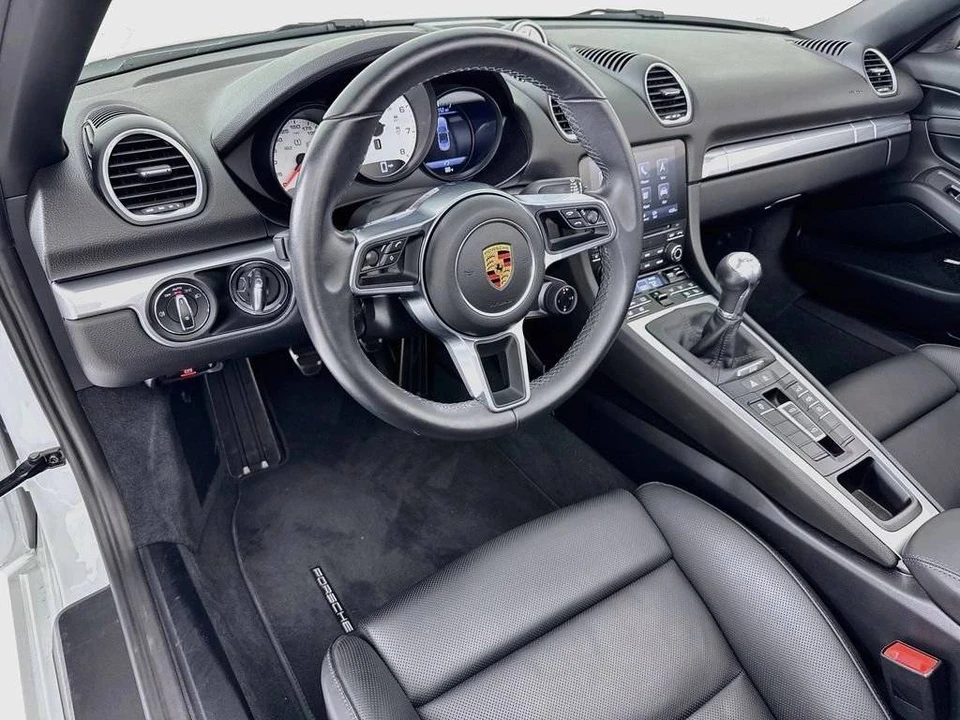 2019 Porsche 718 Boxster S - Image 4 of 5