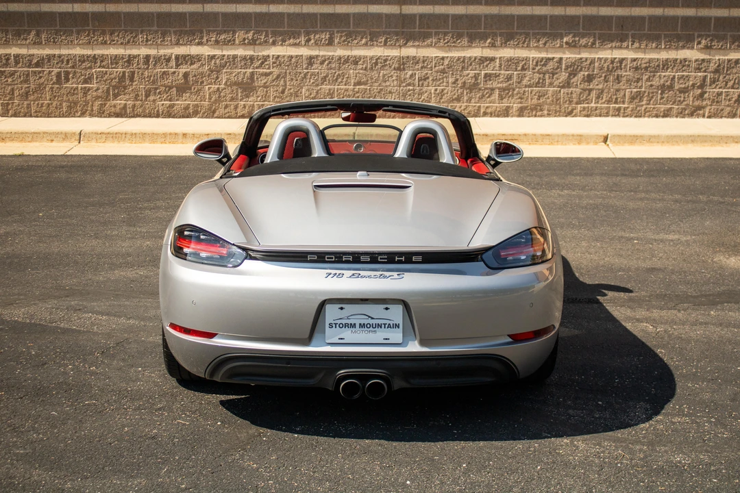 2019 Porsche 718 Boxster S - Image 12 of 31