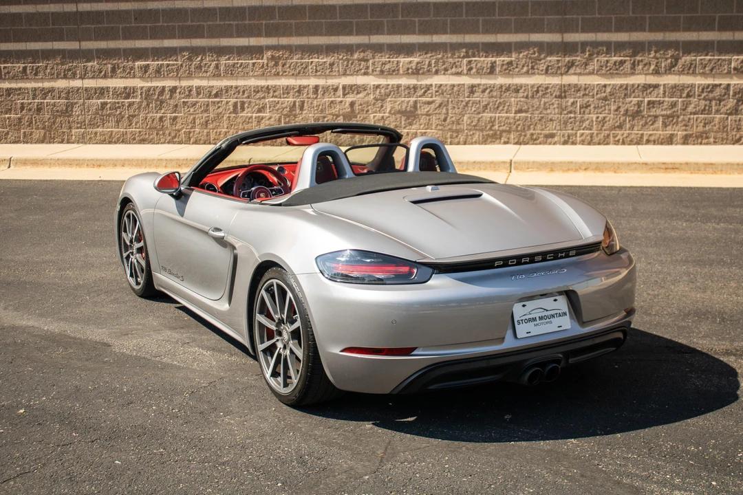 2019 Porsche 718 Boxster S - Image 11 of 31