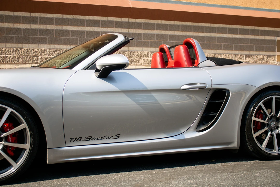 2019 Porsche 718 Boxster S - Image 26 of 31