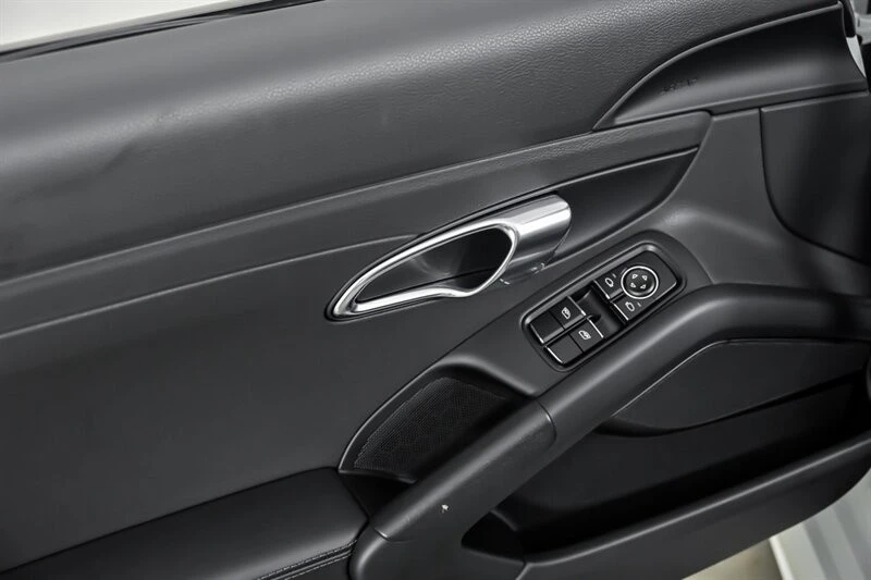 2019 Porsche 718 Boxster S - Image 14 of 31