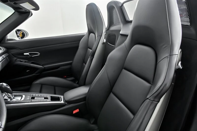 2019 Porsche 718 Boxster S - Image 17 of 31