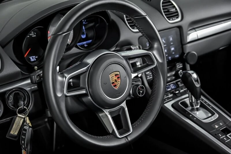 2019 Porsche 718 Boxster S - Image 18 of 31