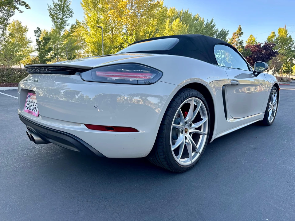 2019 Porsche 718 Boxster S - Image 27 of 31
