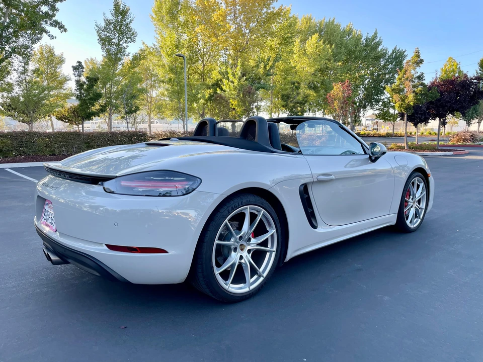 2019 Porsche 718 Boxster S - Image 13 of 31