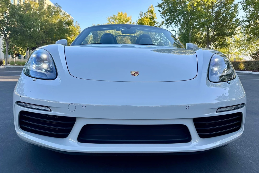 2019 Porsche 718 Boxster S - Image 2 of 31