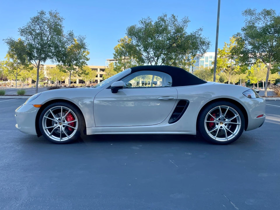 2019 Porsche 718 Boxster S - Image 24 of 31