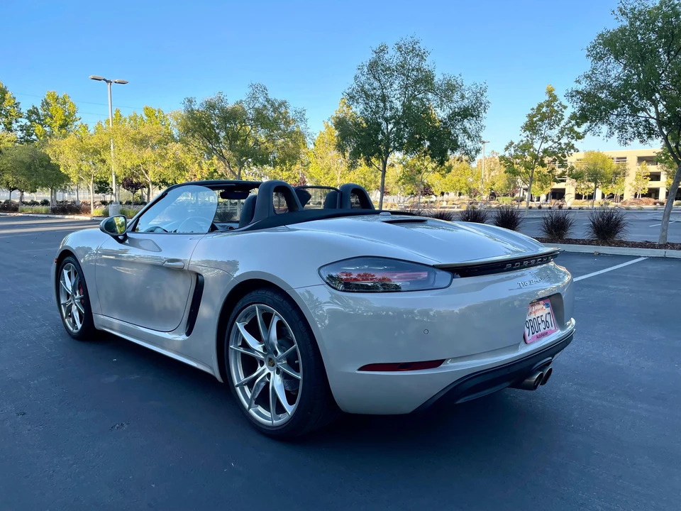 2019 Porsche 718 Boxster S - Image 9 of 31