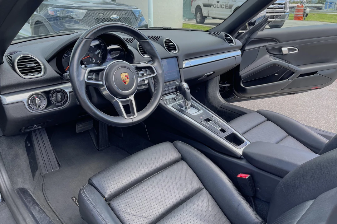 2019 Porsche 718 Boxster - Image 28 of 31