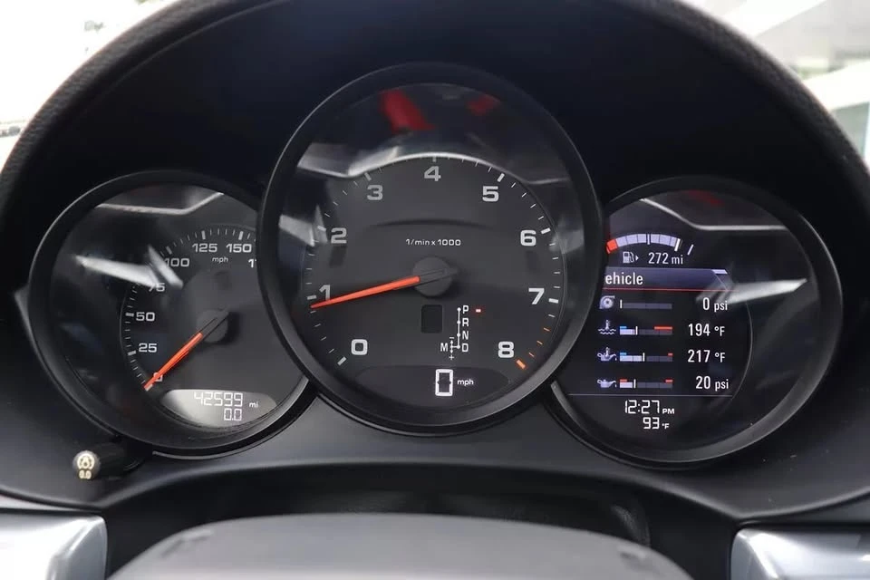 2019 Porsche 718 Cayman - Image 8 of 12